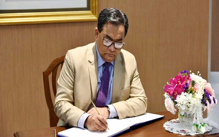 দুর্নীতি একটি ক্যান্সার, দুর্নীতির বিরুদ্ধে কম্প্রোমাইজ নয় : প্রধান বিচারপতি